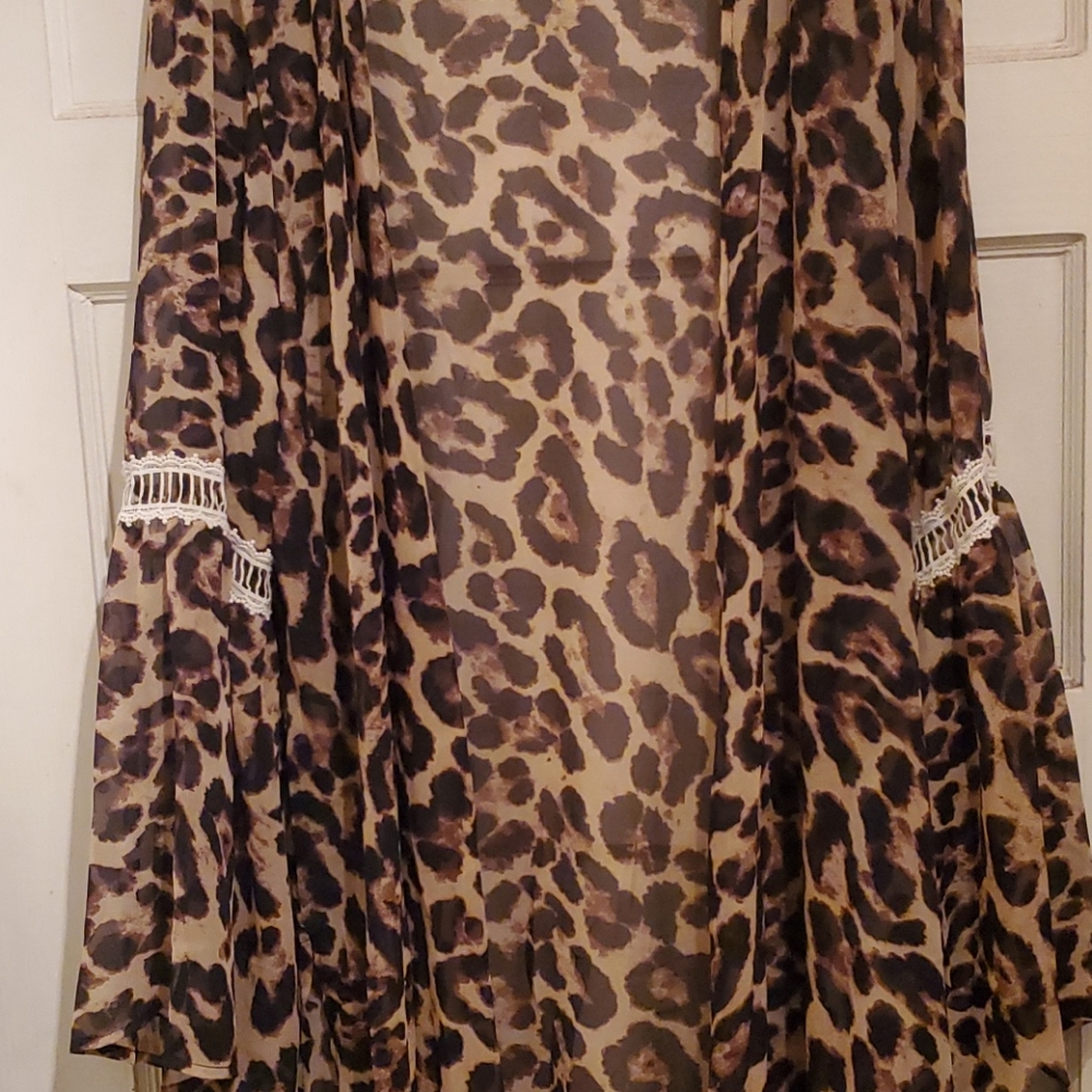 Leppard print komono